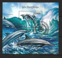 COMORES 2011 BLOC LES DAUPHINS  YVERT N°B302 OBLITERE-CTO - Dauphins