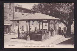 CP 83 LA GARDE FREINET Place Du Marché - La Garde Freinet
