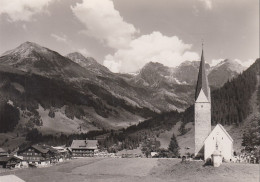 Austria - 6993 Mittelberg 1218m - Kleinwalsertal - Kirche - Hotel - Cars - VW Käfer - Reisebus - Kleinwalsertal