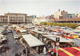 78-POISSY-LA MAIRIE ET LA PLACE DU MARCHE - Poissy