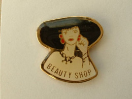 PIN'S FEMME - BEAUTY SHOP - Pin-Ups