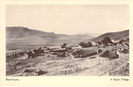 LESOTHO - Basutoland - A Native Village - Carte Postale Ancienne - Lesotho