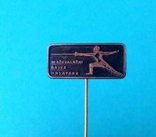 CROATIAN FENCING FEDERATION - Croatia Ex Yugoslavia Vintage Pin Badge * Escrime Esgrima Fechten Scherma Fence - Schermen