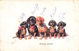 Chien - Heureux Parents - Beagle - Carte Postale Ancienne - Perros