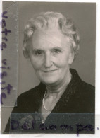 - Photo - Portait De Madame FLORIN, De Lille,  Photographe De Roubaix, Années 1960, Dim : 8.3 X 6. Cm, TBE, Scans, - Identified Persons