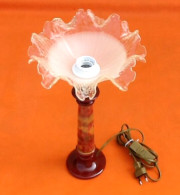 Lampe Monteuse Sur Pied Douche  Céramique Marbrée /  Abat-jour Polylobe Verre Transparent Et Blanc De Lait - Leuchten & Kronleuchter