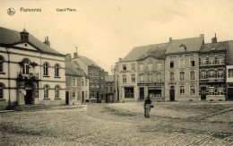 FLORENNES - Grande Place - Animé - TBE - Florennes