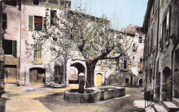 Barjols -  Place De L'Arum - CPSM °J - Barjols