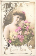 FETES - Bonne Année - Femme - Fleurs - Carte Postale Ancienne - Nouvel An