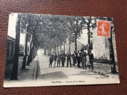 CARTE POSTALE  Avenue De La Mairie  TRAPPES  Yvelines - Trappes