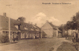 BELGIQUE - HOOGSTADE - Dorpplaats En Gemeentehuis - Carte Postale Ancienne - Altri & Non Classificati