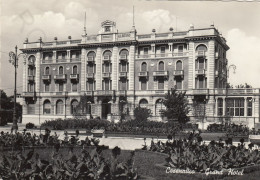CARTOLINA  CESENATICO,CESENA,EMILIA ROMAGNA-GRAND HOTEL-MARE,SOLE,ESTATE,SPIAGGIA,VACANZA,BELLA ITALIA,VIAGGIATA 1950 - Cesena