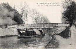 Ay Le Pont Victor Hugo  - Péniche - Péniches