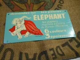 OB23 – Rare Tôle Ancienne PAPIERS A CIGARETTE ELEPHANT  - Demandez Ici Les Pelures – Signé D’après Capiello - Objets Publicitaires