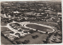 Dav : Mayenne :  VILAINES  La  JUHEL  : Le  Stade   Et Vue 1956 - Villaines La Juhel