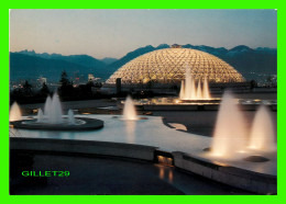 VANCOUVER, BC - BLOEDEL CONSERVATORY, QUEEN ELIZABETH PARK - MAJESTIC POST CARD - - Vancouver