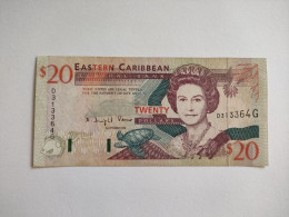 CARAIBI ORIENTALE 20 DOLLARS 1994 GRENADA - East Carribeans