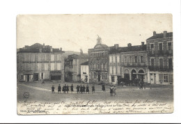 CPA DPT 32 VIC FEZENSAC, PLACE DE L HOTEL DE VILLE En 1904! - Vic-Fezensac