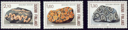 STONES &  DECORATED ROCKS- GEOLOGY- SET OF 3- FINLAND-1986-MNH-A5-402 - Autres