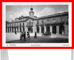 CPSM/pf  OVIEDO (Espagne)  Ayuntamiento, Animé, Voiture Ancienne..S546 - Asturias (Oviedo)