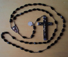 CHAPT-160 Chapelet Grains Allongés Céramique Noire 4 Faces .Christ Possible En Ag Sur Croix Bois Noir Doublé Alu - Art Religieux