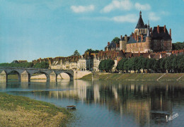 45 Gien La Loire Et Le Chateau - Gien
