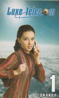 Kazakhstan - Luxe Telecom - Woman - Kazajstán