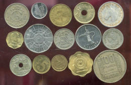 Lot De 15 Monnaies Du Monde ( 27 ) - Kiloware - Münzen