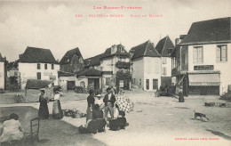 Salies De Béarn * Place Du Marché , Jour De Marché * Boucherie J. MONCAPJUZAN * Villageois - Salies De Bearn