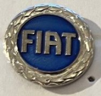 LOGO ROND FIAT - VOITURE - CAR - AUTOMOBILE - AUTO - FOND BLEU - LAURIERS - ITALIE - ITALIA - 2,6cm -   (32) - Fiat