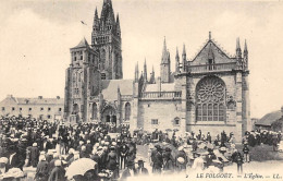 Le Folgoët              29        L'église. Sortie De Messe  ???       N° 2   (voir Scan) - Le Folgoët