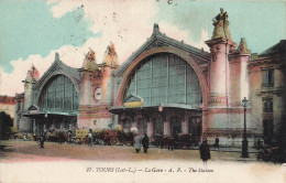 Tours * Le Parvis De La Gare * Ligne Chemin De Fer - Tours