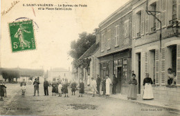 St VALERIEN (89) - Le Bureau De Poste Et La Place St Louis  (bien Animée)  -25527- - Saint Valerien