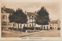 Beynes Place De La République - Beynes