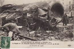 CP SEINE ET MARNE - CATASTROPHE DE MELUN4 NOVEMBRE 1913- LA LOCOMOTIVE DU RAPIDE - Catastrophes