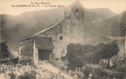 Ste Engrace * Un Coin Du Village Et La Vieille église * Cimetière - Other & Unclassified