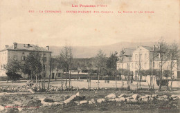 Bourg Madame * Les écoles Et La Mairie * école Groupe Scolaire Village - Other & Unclassified