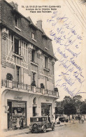 La Baule Les Pins * Avenue De La Grande Dune * Place Des Palmiers * Librairie * Automobile Voiture Ancienne  - La Baule-Escoublac