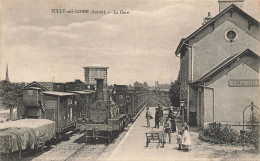 Sully Sur Loire * Intérieur De La Gare * Le Train * Ligne Chemin De Fer  - Sully Sur Loire
