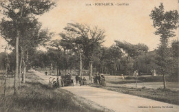 Port Louis * Les Pâtis * Route * Voiture Automobile Ancienne * Tennis  - Port Louis