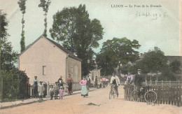 Ladon * Route Et Le Pont De La Bézonde * Les Villageois - Autres & Non Classés