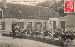 Combreux * Les Dépendances Du Château * Le Chenil * Meute De Chiens , Chasse à Courre , Vénerie - Autres & Non Classés