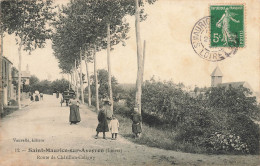 St Maurice Sur Aveyron * La Route De Châtillon Coligny * Villageois - Autres & Non Classés