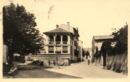 Latour De Carol * La Place Du Village * Villageois - Andere & Zonder Classificatie