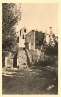 Latour De Carol * Un Coin Du Village , Escalier Et L'église - Andere & Zonder Classificatie