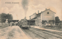 Moncel * Intérieur De La Gare Du Village * Le Train * Ligne Chemin De Fer - Andere & Zonder Classificatie