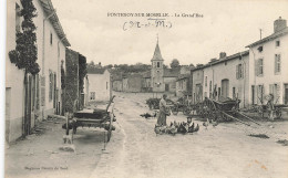 Fontenoy Sur Moselle * La Grand Rue Du Village * Villageois - Autres & Non Classés