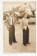 CARTE PHOTO - AVION SUR UN AERODROME - 1946-....: Era Moderna