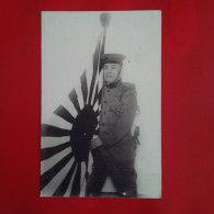 SOLDAT ET DRAPEAU JAPONAIS - Andere & Zonder Classificatie