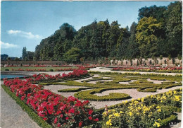 Chateau Du Roeulx La Roseraie Et Jardin Français - Le Roeulx